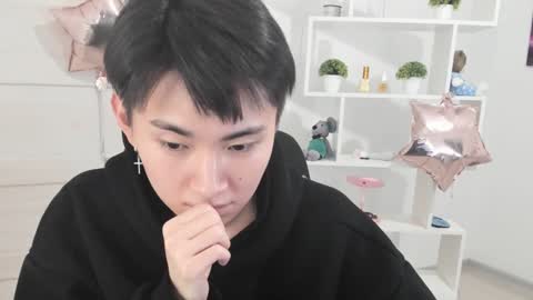              online show from 12-11-24, 12:12