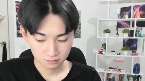              online show from 10-18-25, 03:53