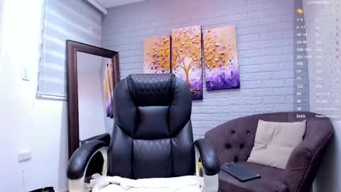    online show from 06-03-26, 02:33