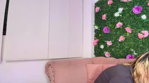 Miranda online show from 09-23-25, 12:41