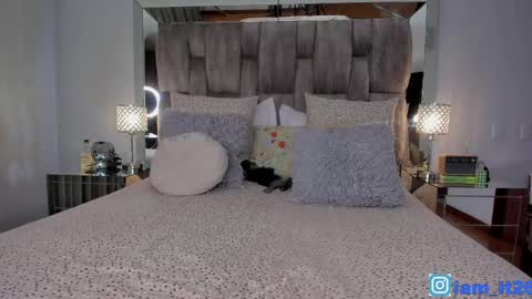 Miranda online show from 05-15-26, 11:34