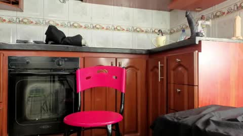 Miranda online show from 04-15-26, 07:58