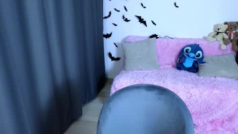 Snapshot of miraraid chatting on 11-05-25, 10:43 miraraid online show from 11-05-25, 10:43