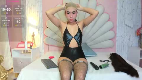 Snapshot of mirarossi chatting on 07-15-26, 08:03 MiraRossi online show from 07-15-26, 08:03