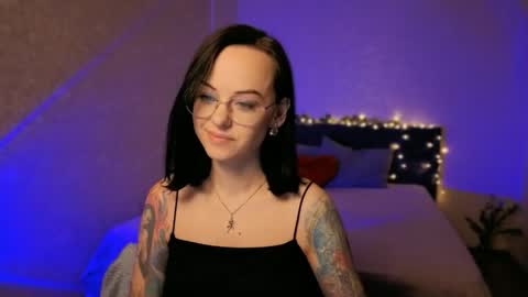 Snapshot of miraskyy chatting on 05-02-26, 05:07 MiraSkyy online show from 05-02-26, 05:07