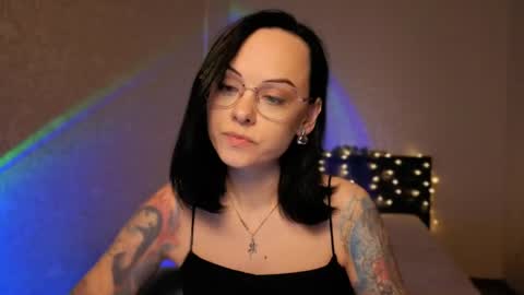 Snapshot of miraskyy chatting on 05-17-26, 07:43 MiraSkyy online show from 05-17-26, 07:43