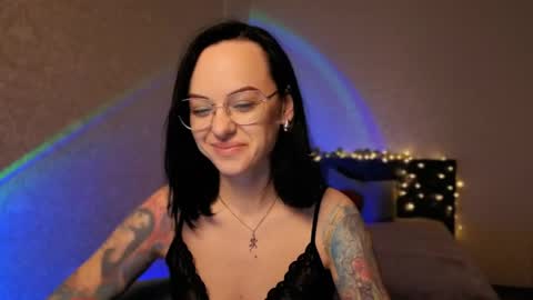 Snapshot of miraskyy chatting on 05-18-26, 07:31 MiraSkyy online show from 05-18-26, 07:31