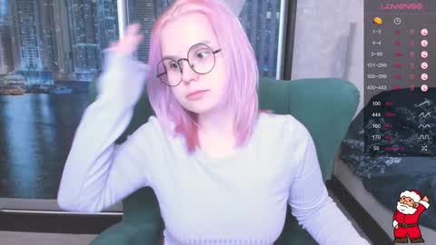 Kira online show from 12-21-24, 10:50