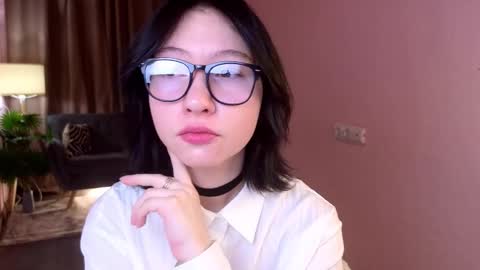 Snapshot of miraywhite chatting on 01-12-26, 07:13 miraywhite online show from 01-12-26, 07:13