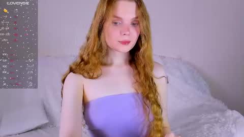 Snapshot of mirey_sky chatting on 06-12-26, 09:52 Mirey online show from 06-12-26, 09:52