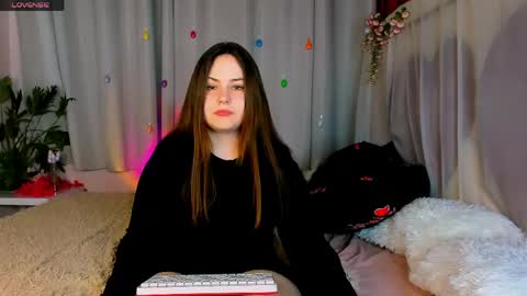 Mireya online show from 05-21-26, 01:51
