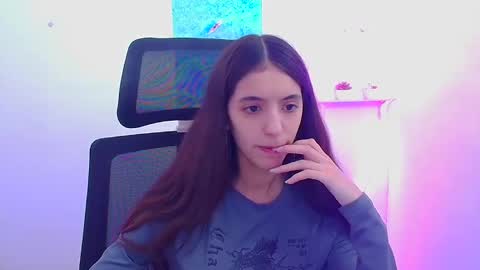 Snapshot of miri_miss chatting on 03-16-26, 12:31 Miri online show from 03-16-26, 12:31