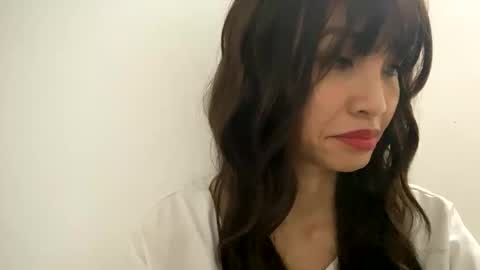 Snapshot of mirischlxyz chatting on 10-23-25, 02:22 Miriam Schl online show from 10-23-25, 02:22