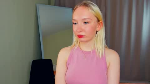 Lucy online show from 11-01-25, 06:04