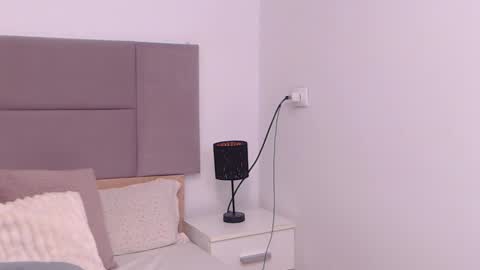 Snapshot of miryamines chatting on 12-08-24, 02:52 MiryamInes online show from 12-08-24, 02:52