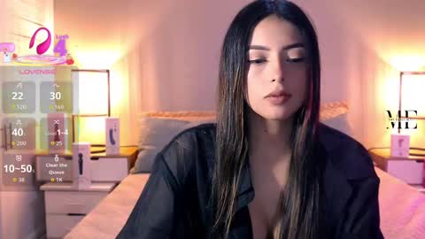 Snapshot of mis_elizabeth chatting on 09-11-25, 07:47 Eliza online show from 09-11-25, 07:47