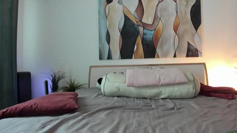 Eva online show from 10-06-25, 07:06