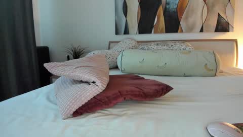 Eva online show from 01-12-26, 06:18