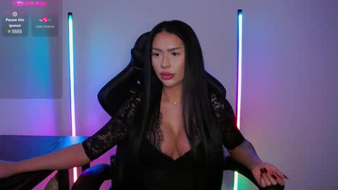 Snapshot of mishablueee chatting on 01-13-25, 08:58 MishaBlueee online show from 01-13-25, 08:58