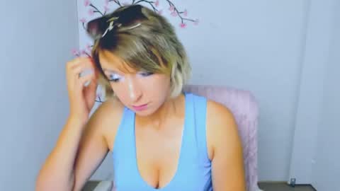 Mishelle online show from 07-17-26, 06:42