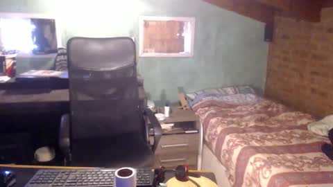 Snapshot of mishiman92 chatting on 12-01-25, 05:51 Mishiman online show from 12-01-25, 05:51