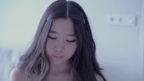 Snapshot of miso_misa chatting on 06-11-26, 10:35 Misa online show from 06-11-26, 10:35
