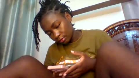 Snapshot of miss440_sunday chatting on 12-20-24, 12:16 miss440 online show from 12-20-24, 12:16