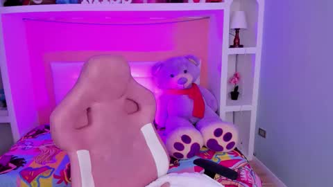 Megan online show from 03-25-26, 02:28