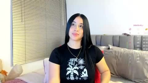 Snapshot of miss__jones_ chatting on 06-07-26, 02:27 miss__jones_ online show from 06-07-26, 02:27