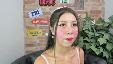 Luxury online show from 12-04-25, 10:57