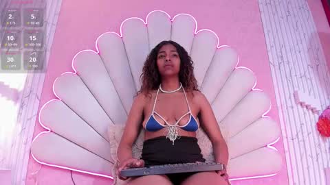 Snapshot of miss__smith_ chatting on 10-17-25, 03:25 miss__smith_ online show from 10-17-25, 03:25