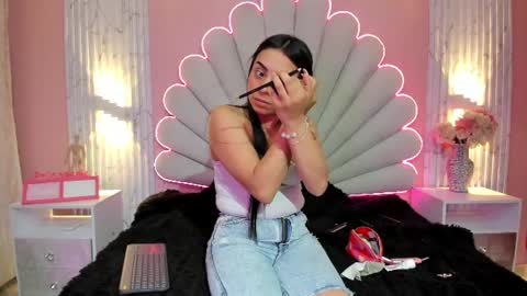 Snapshot of miss__star_ chatting on 06-11-26, 01:09 miss__star_ online show from 06-11-26, 01:09