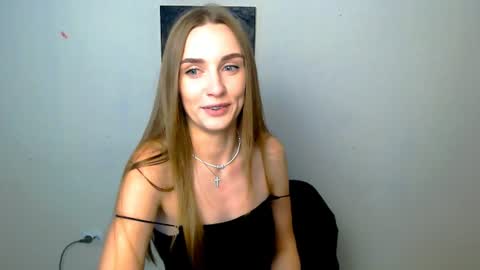 Angelina online show from 07-29-26, 06:00