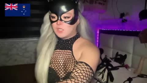Call me  Miss Antonette  online show from 05-19-26, 10:27