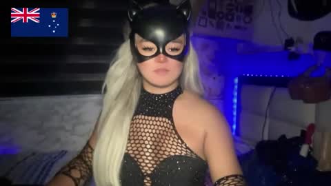 Call me  Miss Antonette  online show from 06-06-26, 09:19