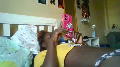 miss_atitude online show from 10-16-25, 04:24
