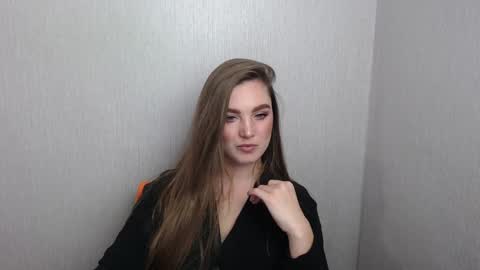 Snapshot of miss_azalea chatting on 12-22-24, 06:04 Georgia online show from 12-22-24, 06:04