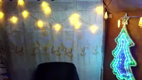 Snapshot of miss_bellah chatting on 12-18-25, 05:41 Bellah online show from 12-18-25, 05:41