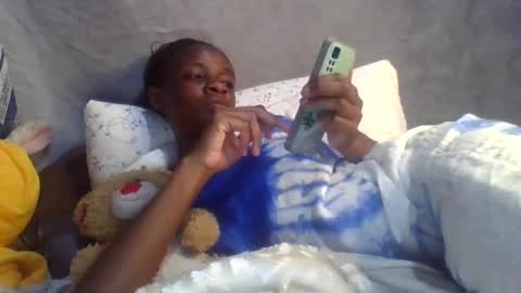 Snapshot of miss_belllo chatting on 02-09-25, 06:05 miss_belllo online show from 02-09-25, 06:05