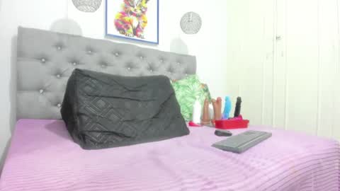 Snapshot of miss_big_ass21 chatting on 02-26-25, 11:48 miss_big_ass21 online show from 02-26-25, 11:48