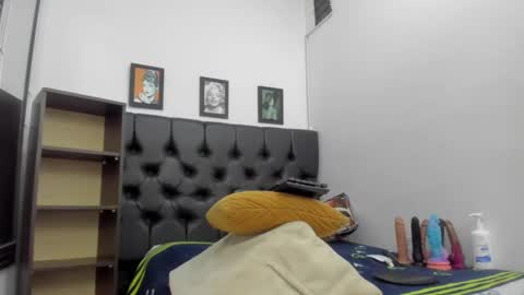 Snapshot of miss_big_ass21 chatting on 09-28-25, 12:49 miss_big_ass21 online show from 09-28-25, 12:49