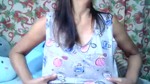 Snapshot of miss_capricorn chatting on 12-17-25, 08:04 miss_capricorn online show from 12-17-25, 08:04