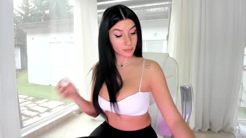 Snapshot of miss_diamond__ chatting on 02-04-25, 07:18 miss_diamond__ online show from 02-04-25, 07:18