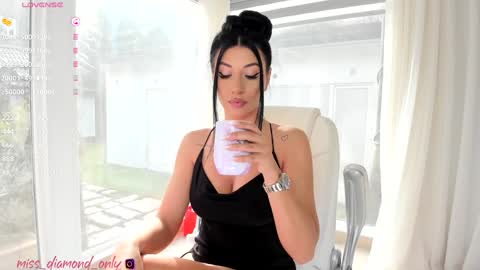 Snapshot of miss_diamond__ chatting on 03-11-25, 07:26 miss_diamond__ online show from 03-11-25, 07:26