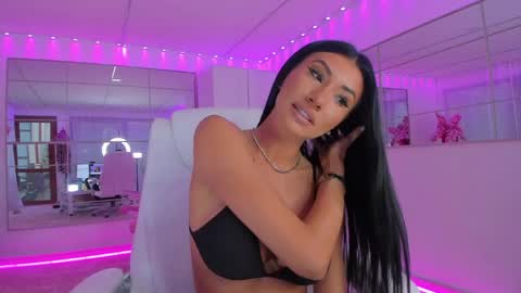 miss_diamond__ online show from 04-04-26, 07:28