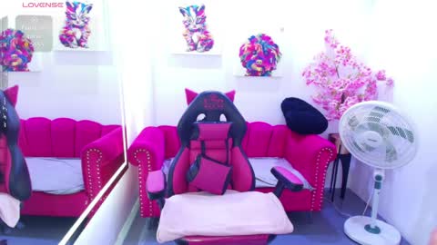 Melanie online show from 04-06-26, 12:28