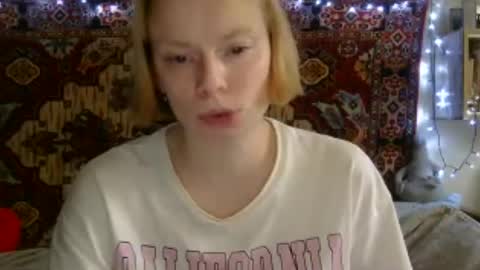 Elis online show from 06-15-26, 11:12