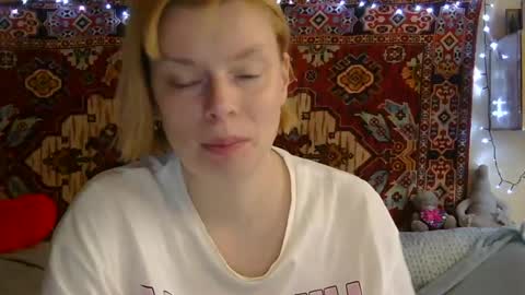 Elis online show from 07-17-26, 11:28