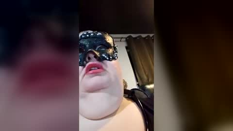 miss_ella_rose online show from 06-18-26, 03:29