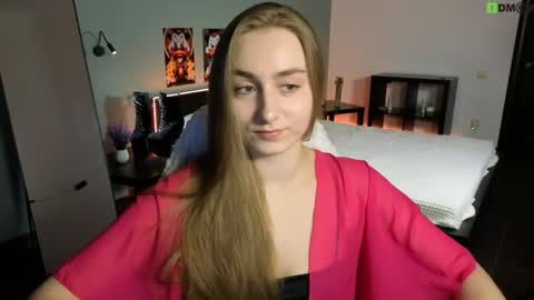 Emily online show from 04-21-26, 07:47